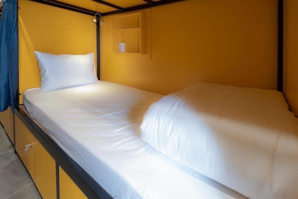 Dormitary, Sharedroom Center Old Quarter Phong Dorm Tap The Khu Vuc Pho Co C Ханой Экстерьер фото